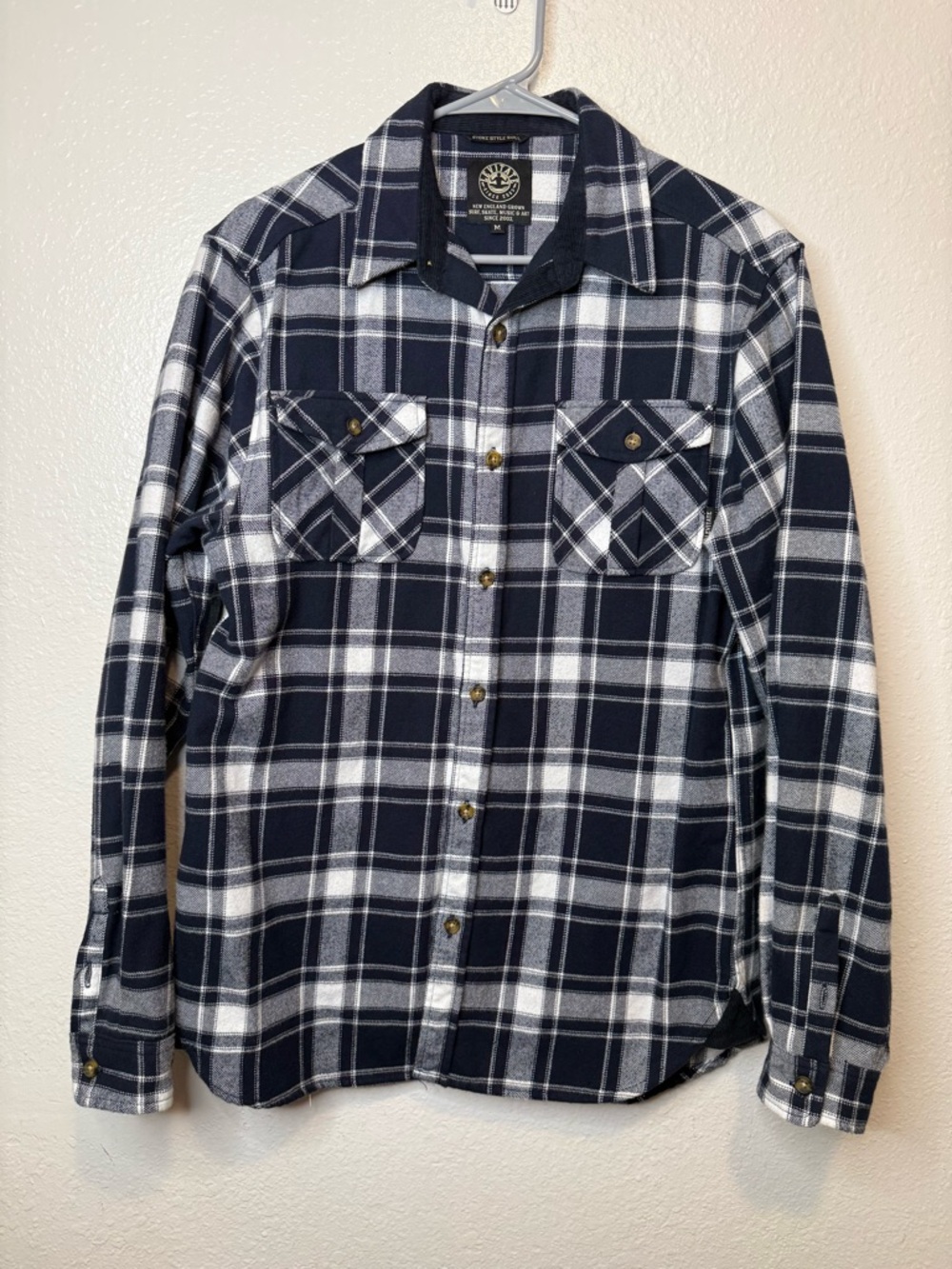 Levitate Dark Navy Plaid Thick Button Down Shirt Shacket Size Medium Skater
